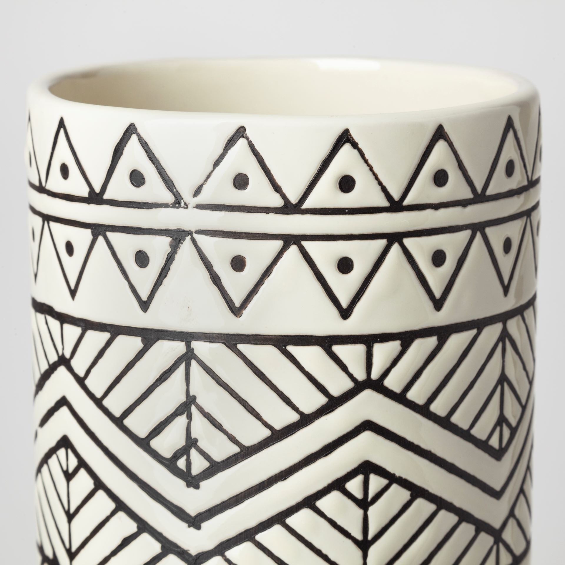 Ivory Splendor Geometric Vase